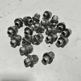 2018-2024 TOYOTA CAMRY WHEEL RIM LUG NUT BOLT BOLTS SET OF 20 PCS OEM