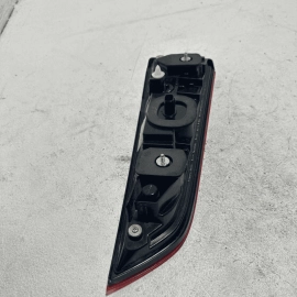 2016-2018 HONDA PILOT REAR RIGHT PASSENGER SIDE INNER TAILLIGHT LAMP OEM