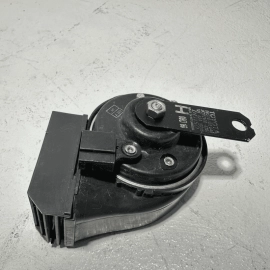 2018-2024 TOYOTA CAMRY FRONT RIGHT SIDE HIGH PITCH NOTE TONE HORN SIGNAL OEM