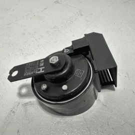 2018-2024 TOYOTA CAMRY FRONT RIGHT SIDE HIGH PITCH NOTE TONE HORN SIGNAL OEM