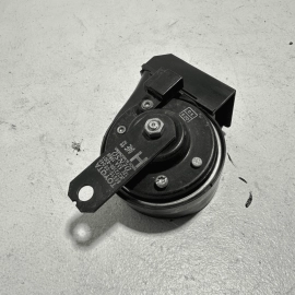 2018-2024 TOYOTA CAMRY FRONT RIGHT SIDE HIGH PITCH NOTE TONE HORN SIGNAL OEM
