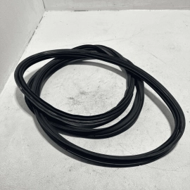 2016-2021 HONDA PILOT LIFTGATE BACK DOOR TAILGATE BODY WEATHERSTRIP SEAL OEM