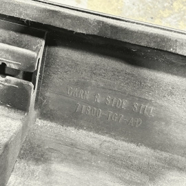 2016-22 Honda Pilot Right Passenger Side Skirt Rocker Molding Garnish Panel OEM