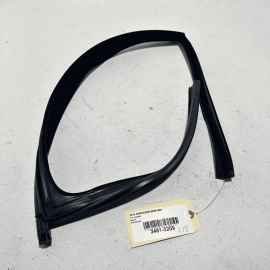 MERCEDES W221 S550 07-13 REAR PASSENGER DOOR WINDOW GLASS RUN CHANNEL SEAL OEM
