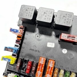 2011-2013 Mercedes W221 S550 Rear SAM Fuse Box Relay Control Module OEM