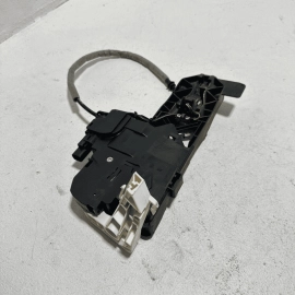MERCEDES S550 2007-2013 FRONT RIGHT PASSENGER SIDE DOOR HANDLE BASE KEYLESS OEM