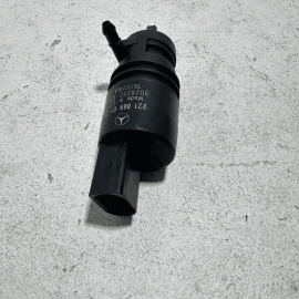 2010 - 2013 MERCEDES-BENZ S550 FRONT WINDSHIELD WASHER PUMP OEM