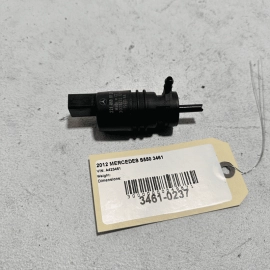 2010 - 2013 MERCEDES-BENZ S550 FRONT WINDSHIELD WASHER PUMP OEM