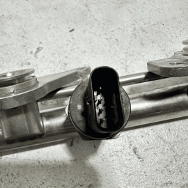 Mercedes W221 S550 Right Passenger Side Fuel Injection Rail Line OEM 2012-2013