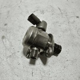 Mercedes W221 S550 Right Passenger Side High Pressure Fuel Pump OEM 2012 - 2013