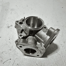 High Pressure Fuel Pump Housing 85K Miles Mercedes S550 2012 OEM