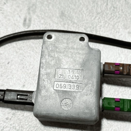 2007-2013 MERCEDES S550 W221 ANTENNA AMPLIFIER AMP SPLITTER MODULE OEM
