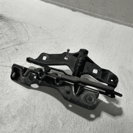 2007-2013 MERCEDES S550 W221 FRONT RIGHT PASSENGER SIDE HOOD HINGE BRACKET OEM