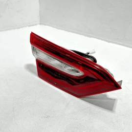 TOYOTA CAMRY REAR LEFT DRIVER SIDE INNER TAILLIGHT LAMP 2018 - 2020 OEM