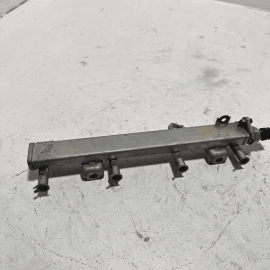TOYOTA CAMRY 2018-2022 2.5L Engine Fuel Injection Delivery Rail & Sensor OEM