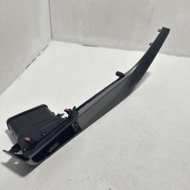2019-20 TOYOTA CAMRY DASH DASHBOARD PASSENGER SIDE BEZEL MOLDING & AIR VENT OEM 2019-20 TOYOTA CAMRY DASH DASHBOARD PASSENGER SIDE BEZEL MOLDING & AIR VENT OEM
