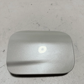 TOYOTA CAMRY REAR FUEL GAS TANK FILLER DOOR COVER CAP 2018 - 2024 OEM WHITE 2PS