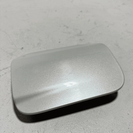 TOYOTA CAMRY REAR FUEL GAS TANK FILLER DOOR COVER CAP 2018 - 2024 OEM WHITE 2PS
