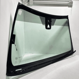 21-24 TOYOTA CAMRY FRONT WINDSHIELD WINDOW HEATED GLASS W/O HEAD-UP DISPLAY OEM