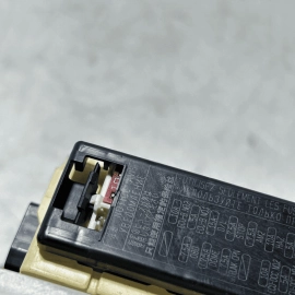 2018-2024 TOYOTA CAMRY MULTIPLEX FUSE RELAY JUNCTION BLOCK MODULE OEM 2018-2024 TOYOTA CAMRY MULTIPLEX FUSE RELAY JUNCTION BLOCK MODULE OEM