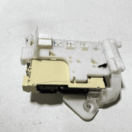 2018-2024 TOYOTA CAMRY MULTIPLEX FUSE RELAY JUNCTION BLOCK MODULE OEM 2018-2024 TOYOTA CAMRY MULTIPLEX FUSE RELAY JUNCTION BLOCK MODULE OEM