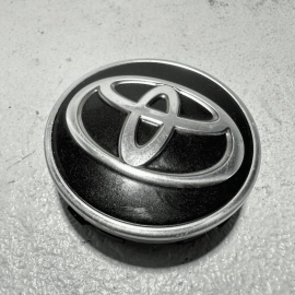 2020-2024 TOYOTA CAMRY WHEEL RIM CENTER CAP HUBCAP LOGO COVER OEM