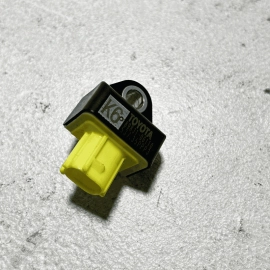 2018-2022 TOYOTA CAMRY REAR CENTER LEFT OR RIGHT SIDE IMPACT CRASH SENSOR OEM 2018-2022 TOYOTA CAMRY REAR CENTER LEFT OR RIGHT SIDE IMPACT CRASH SENSOR OEM