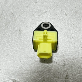 2018-2022 TOYOTA CAMRY REAR CENTER LEFT OR RIGHT SIDE IMPACT CRASH SENSOR OEM 2018-2022 TOYOTA CAMRY REAR CENTER LEFT OR RIGHT SIDE IMPACT CRASH SENSOR OEM