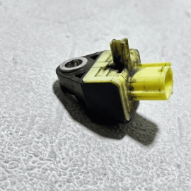 2018-2022 TOYOTA CAMRY FRONT LEFT OR RIGHT SIDE IMPACT CRASH SENSOR 1PCS OEM