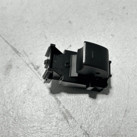 2021-2024 TOYOTA CAMRY REAR LEFT OR RIGHT SIDE DOOR WINDOW SWITCH OEM 2021-2024 TOYOTA CAMRY REAR LEFT OR RIGHT SIDE DOOR WINDOW SWITCH OEM
