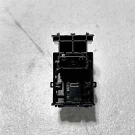 2021-2024 TOYOTA CAMRY REAR LEFT OR RIGHT SIDE DOOR WINDOW SWITCH OEM 2021-2024 TOYOTA CAMRY REAR LEFT OR RIGHT SIDE DOOR WINDOW SWITCH OEM