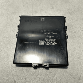 2018-2020 TOYOTA CAMRY KEYLESS SMART KEY CONTROL MODULE UNIT OEM