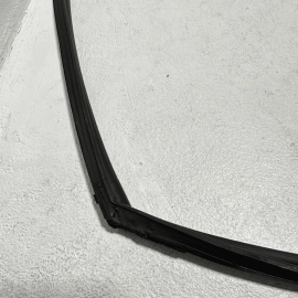 HONDA PILOT FRONT LEFT DOOR GLASS RUN CHANNEL WEATHERSTRIP SEAL 2016-2022 OEM