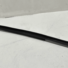 HONDA PILOT FRONT LEFT DOOR GLASS RUN CHANNEL WEATHERSTRIP SEAL 2016-2022 OEM