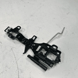 2018-24 TOYOTA CAMRY FRONT PASSENGER SIDE DOOR EXTERIOR HANDLE BASE BRACKET OEM
