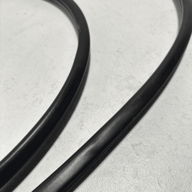 2016-2022 HONDA PILOT EX-L DOOR ON BODY WHEATHERSTRIP SEAL REAR LEFT DRIVER OEM