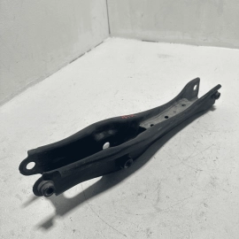 Rear Right / Passenger Side Strut Mount Control Arm Honda Pilot 2016-2022 OEM Rear Right / Passenger Side Strut Mount Control Arm Honda Pilot 2016-2022 OEM