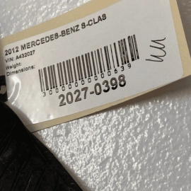 2007 - 2013 MERCEDES S550 W221 FRONT PASSENGER FENDER COVER TRIM SEAL INSUL
