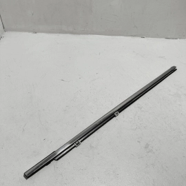 2016-2022 Honda Pilot EX-L Door Window Belt Molding Front Right Side OEM