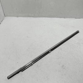 2016-2022 Honda Pilot EX-L Door Window Belt Molding Front Right Side OEM