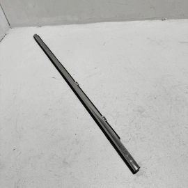 2016-2022 Honda Pilot EX-L Door Window Belt Molding Front Right Side OEM