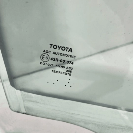 2018 - 2023 TOYOTA CAMRY FRONT RIGHT PASSENGER SIDE DOOR WINDOW GLASS OEM