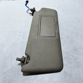 2017-2022 Honda Pilot Front Passenger Side Sunvisor Sun Visor W/ Light OEM Beige