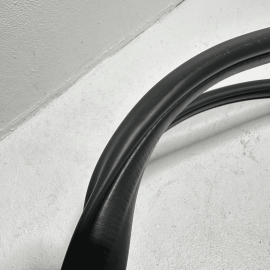 2016-2022 HONDA PILOT EX-L DOOR ON BODY WHEATHERSTRIP SEAL FRONT RIGHT OEM