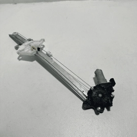 Honda Pilot Passport Rear Passenger Side Door Window Regulator & Motor OEM 16-22