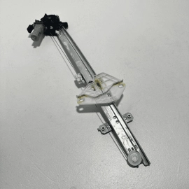 Honda Pilot Passport Rear Passenger Side Door Window Regulator & Motor OEM 16-22
