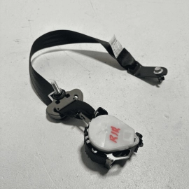 Honda Pilot Rear Passenger Side 2nd Row Seatbelt Seat Belt Retractor OEM 2016-18
