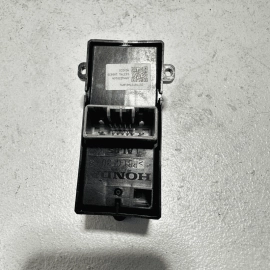 2016-2022 HONDA PILOT EX-L DOOR POWER WINDOW SWITCH REAR LEFT OR RIGHT OEM 1 PCS 2016-2022 HONDA PILOT EX-L DOOR POWER WINDOW SWITCH REAR LEFT OR RIGHT OEM 1 PCS