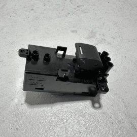 2016-2022 HONDA PILOT EX-L DOOR POWER WINDOW SWITCH REAR LEFT OR RIGHT OEM 1 PCS 2016-2022 HONDA PILOT EX-L DOOR POWER WINDOW SWITCH REAR LEFT OR RIGHT OEM 1 PCS