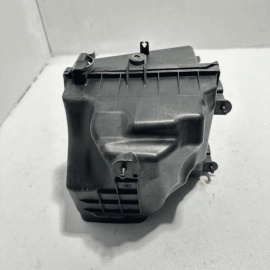TOYOTA CAMRY XLE XSE ENGINE AIR CLEANER INTAKE FILTER HOUSING BOX 2018-2024 OEM
